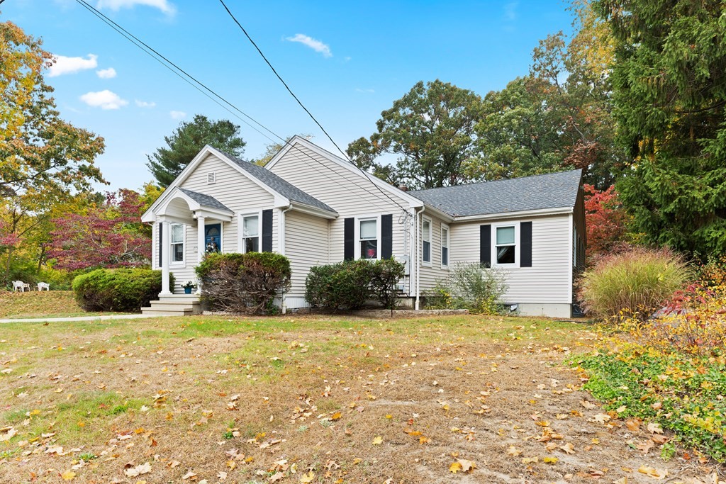 3 Maplecroft Road Canton, MA 02021 - Photo 3 of 29 Gallery Image 3