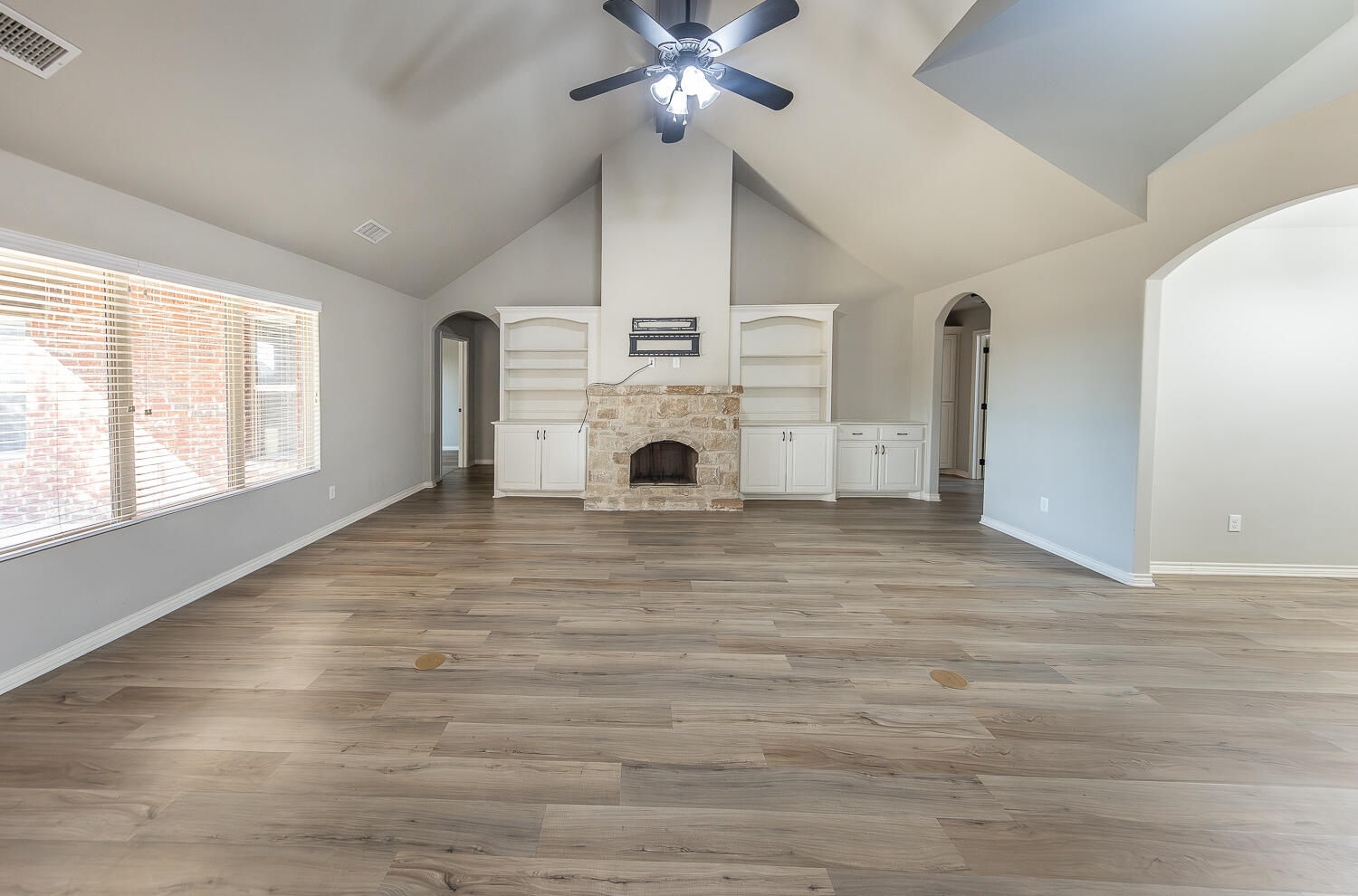 6909 72nd Street Lubbock, TX 79424 - Photo 4 of 29 2L9A0094