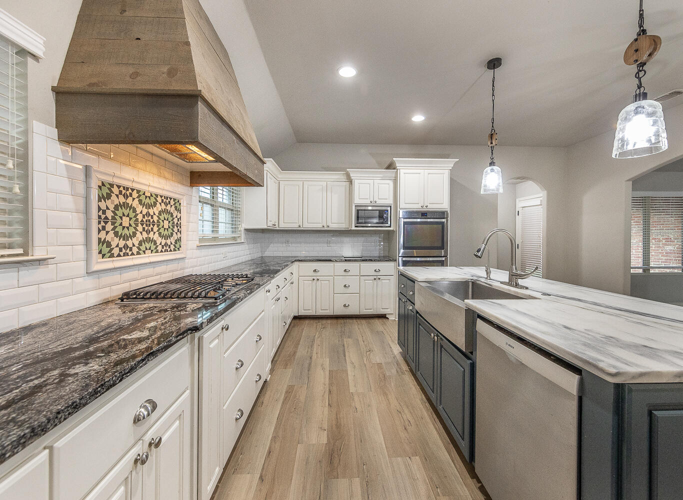 6909 72nd Street Lubbock, TX 79424 - Photo 10 of 29 2L9A4837