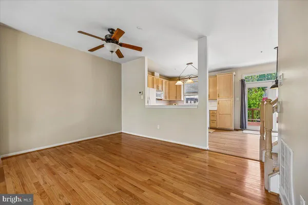 $3,000 | 13008 Shamrock Glen Drive, Unit 904, Germantown, MD 20874