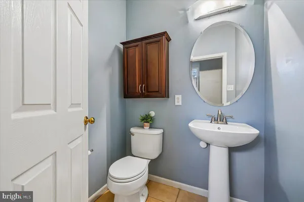 $3,000 | 13008 Shamrock Glen Drive, Unit 904, Germantown, MD 20874
