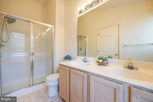 $3,000 | 13008 Shamrock Glen Drive, Unit 904, Germantown, MD 20874