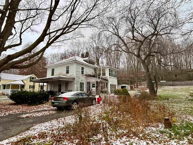 $159,000 | 15 Sunset Avenue, Milton, VT 05468