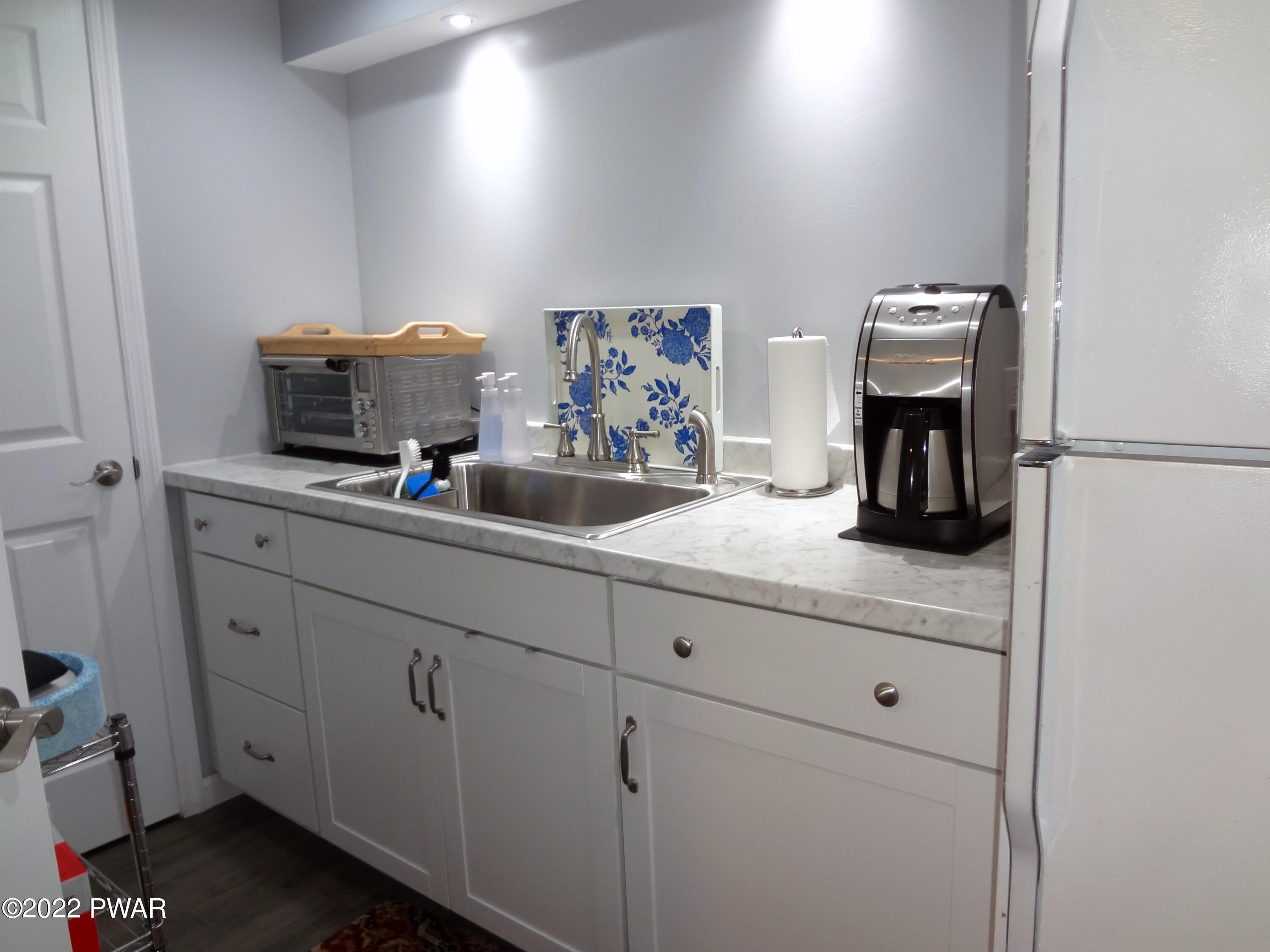 55 Cub Road Lake Ariel, PA 18436 - Photo 22 of 50 Kitchenette - Lower Level