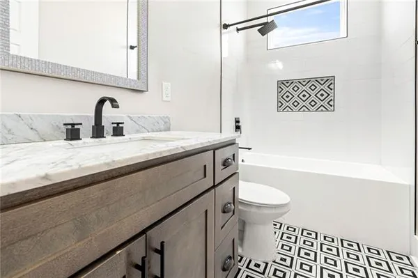 $305,000 | 2104 Aycock Street, Arabi, LA 70032