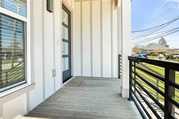 $305,000 | 2104 Aycock Street, Arabi, LA 70032