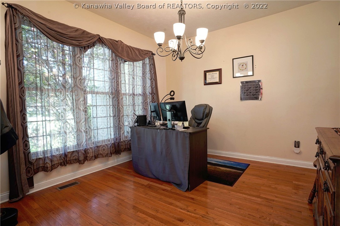 309 Joshua Way Winfield, WV 25213 - Photo 16 of 34 Gallery Image 16