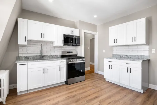 $2,650 | 501 Warren Street, Unit 6, Boston, MA 02121