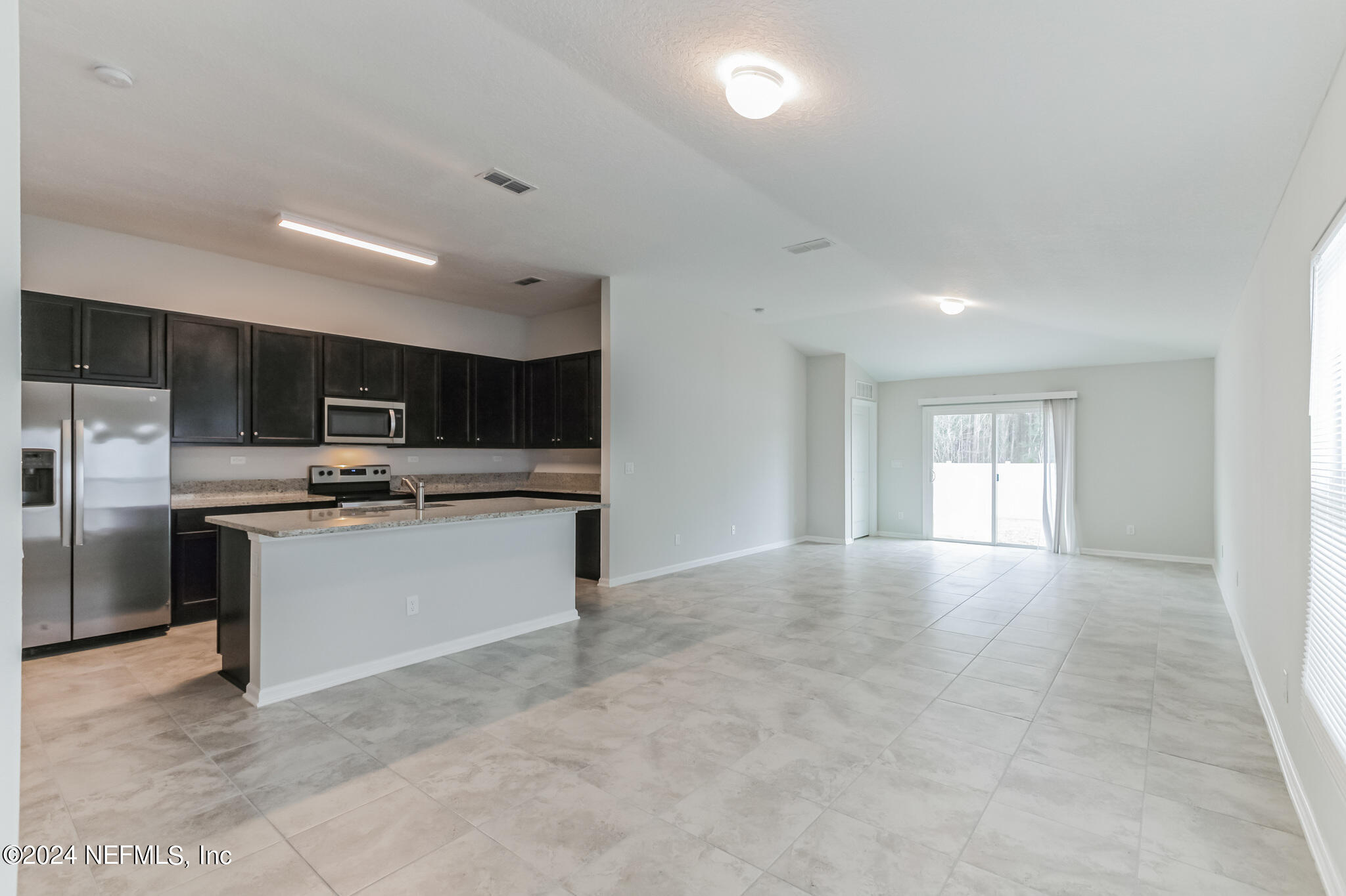 4902 Morning Rise Circle Jacksonville, FL 32218 - Photo 4 of 28 2048x1365-4902_Morning_Rise_Cir__Jackson