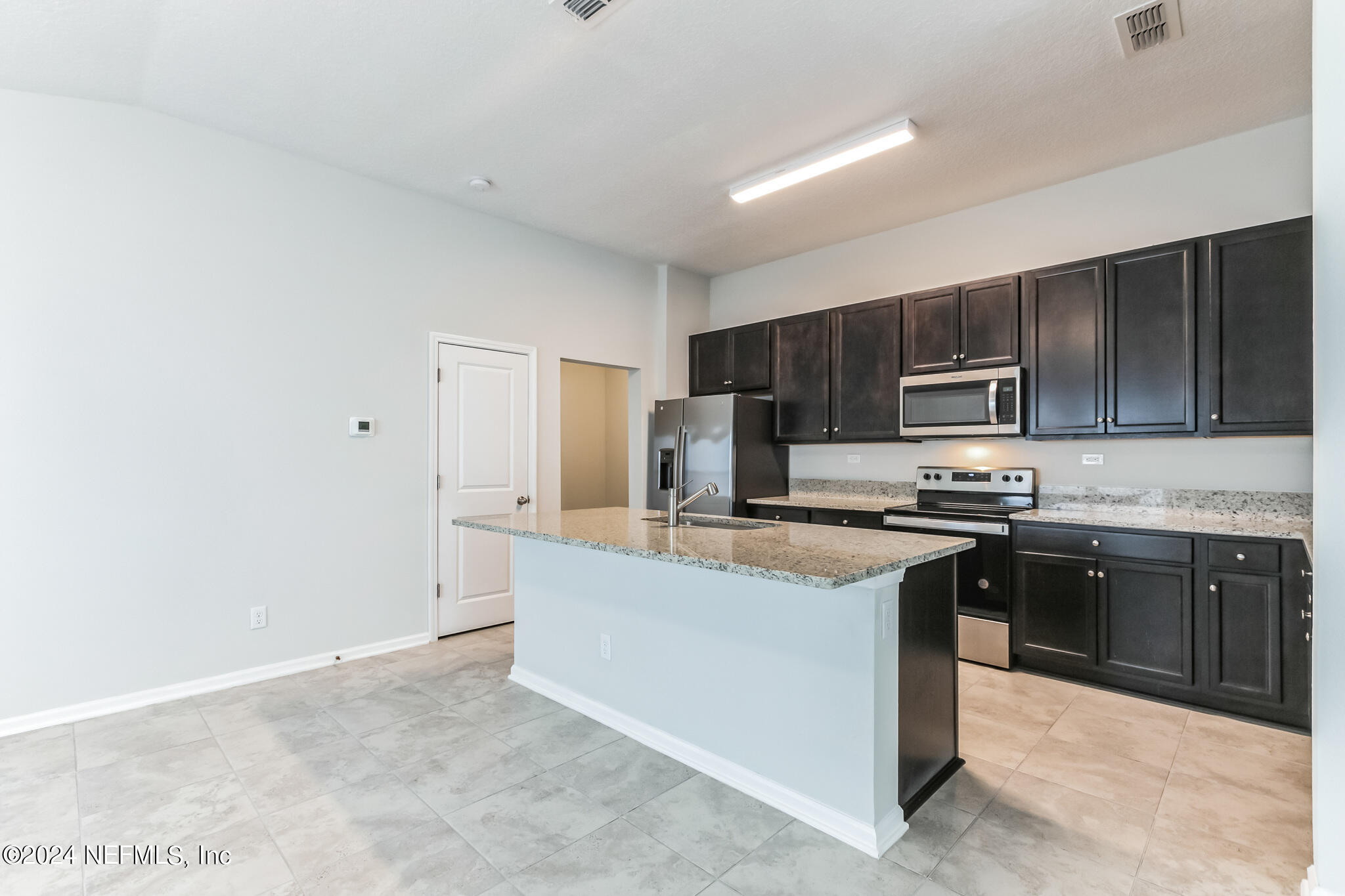 4902 Morning Rise Circle Jacksonville, FL 32218 - Photo 6 of 28 2048x1365-4902_Morning_Rise_Cir__Jackson