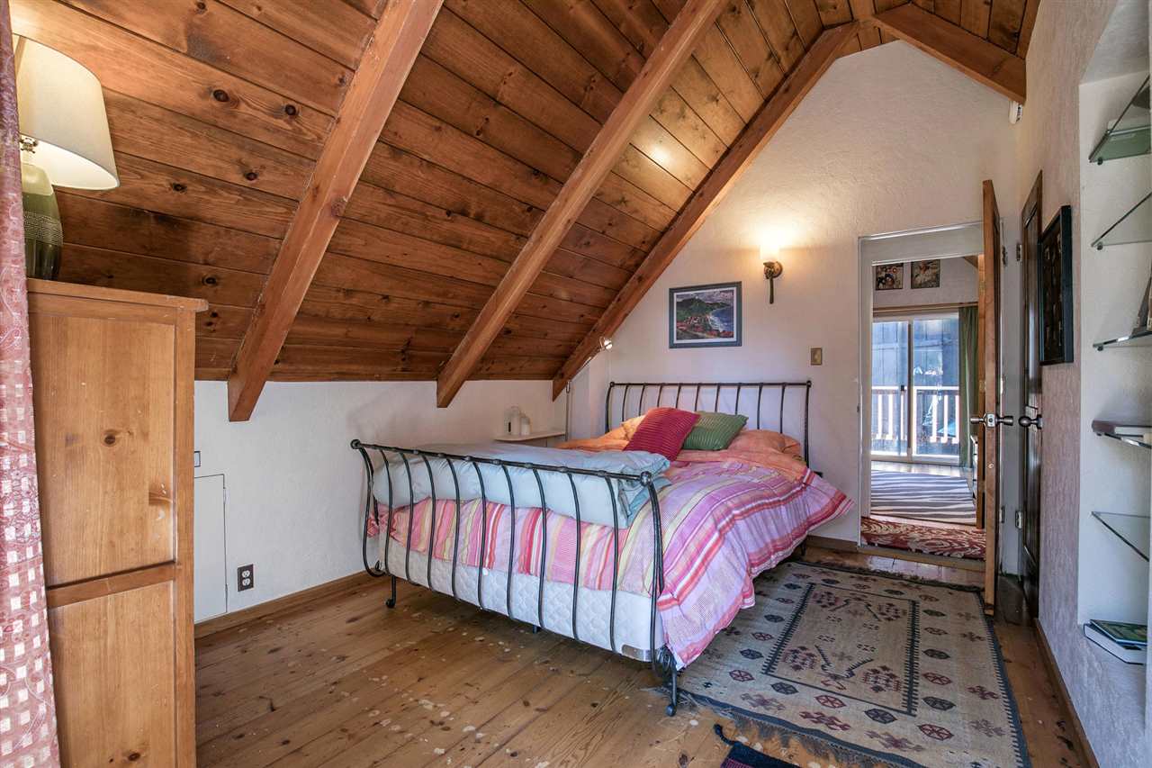11275 Beacon Road Truckee, CA 96161 - Photo 11 of 20 Gallery Image 11