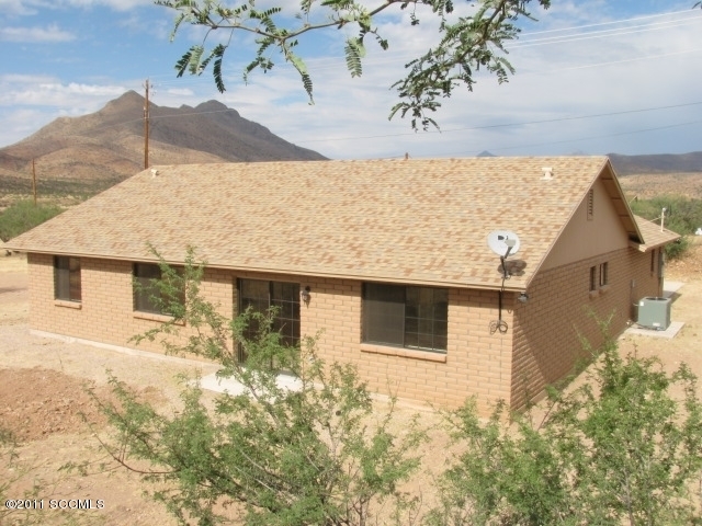 118 Circulo Penjamo Rio Rico, AZ 85648 - Photo 7 of 31