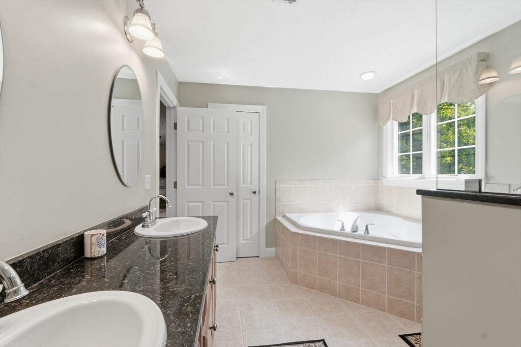 74 Whipple Brook Road Wrentham, MA 02093 - Photo 19 of 41