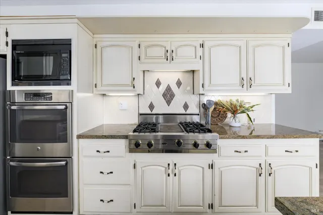 $1,384,000 | 4078 Tokay Drive, Napa, CA 94558