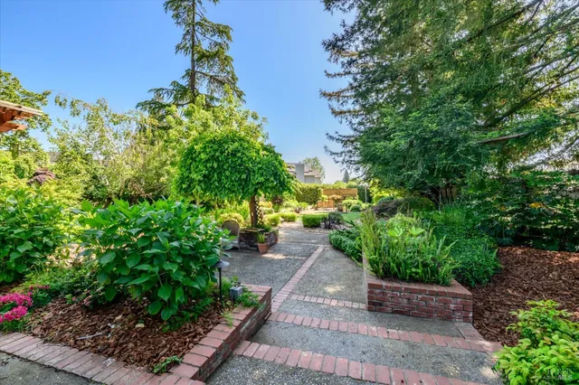 $1,384,000 | 4078 Tokay Drive, Napa, CA 94558