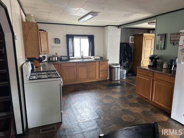 412 East 5th Street Peru, IN 46970 - Photo 4 of 22