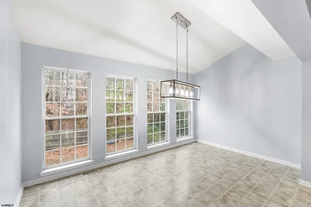 $379,000 | 303 St Thomas Drive, Egg Harbor Township, NJ 08234