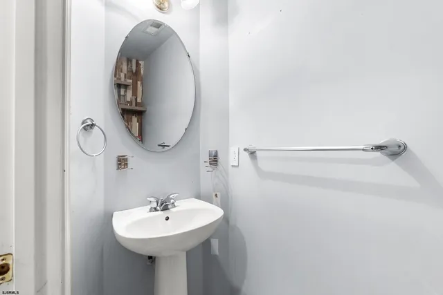 $379,000 | 303 St Thomas Drive, Egg Harbor Township, NJ 08234