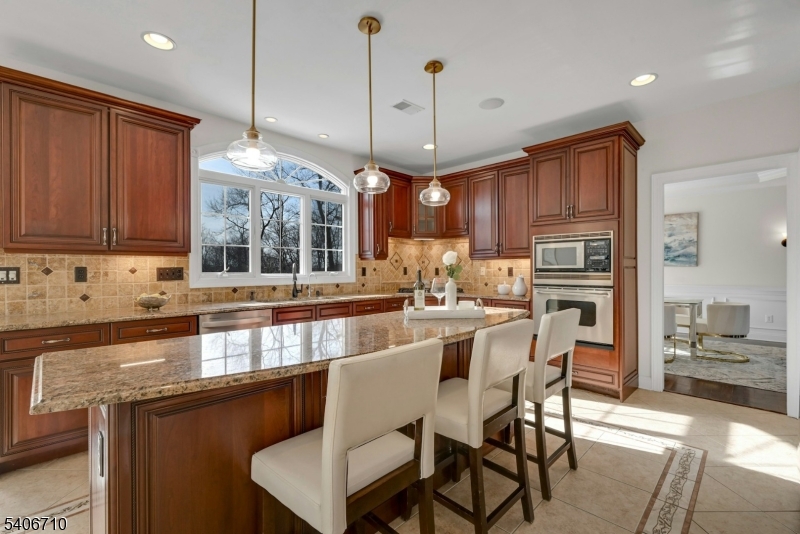 37 Crownview Court Sparta, NJ 07871 - Photo 16 of 33