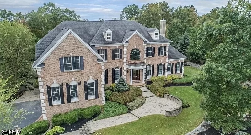 37 Crownview Court Sparta, NJ 07871 - Photo 2 of 33