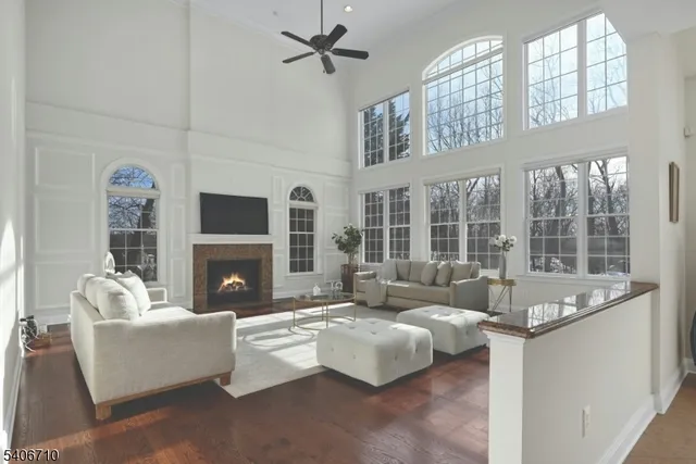 $1,225,000 | 37 Crownview Court, Sparta, NJ 07871