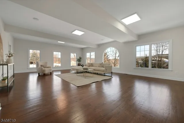 $1,225,000 | 37 Crownview Court, Sparta, NJ 07871