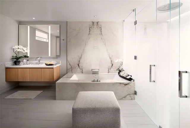 $6,100,000 | 2241 Southeast 17th Street, Unit 703, Fort Lauderdale, FL 33316