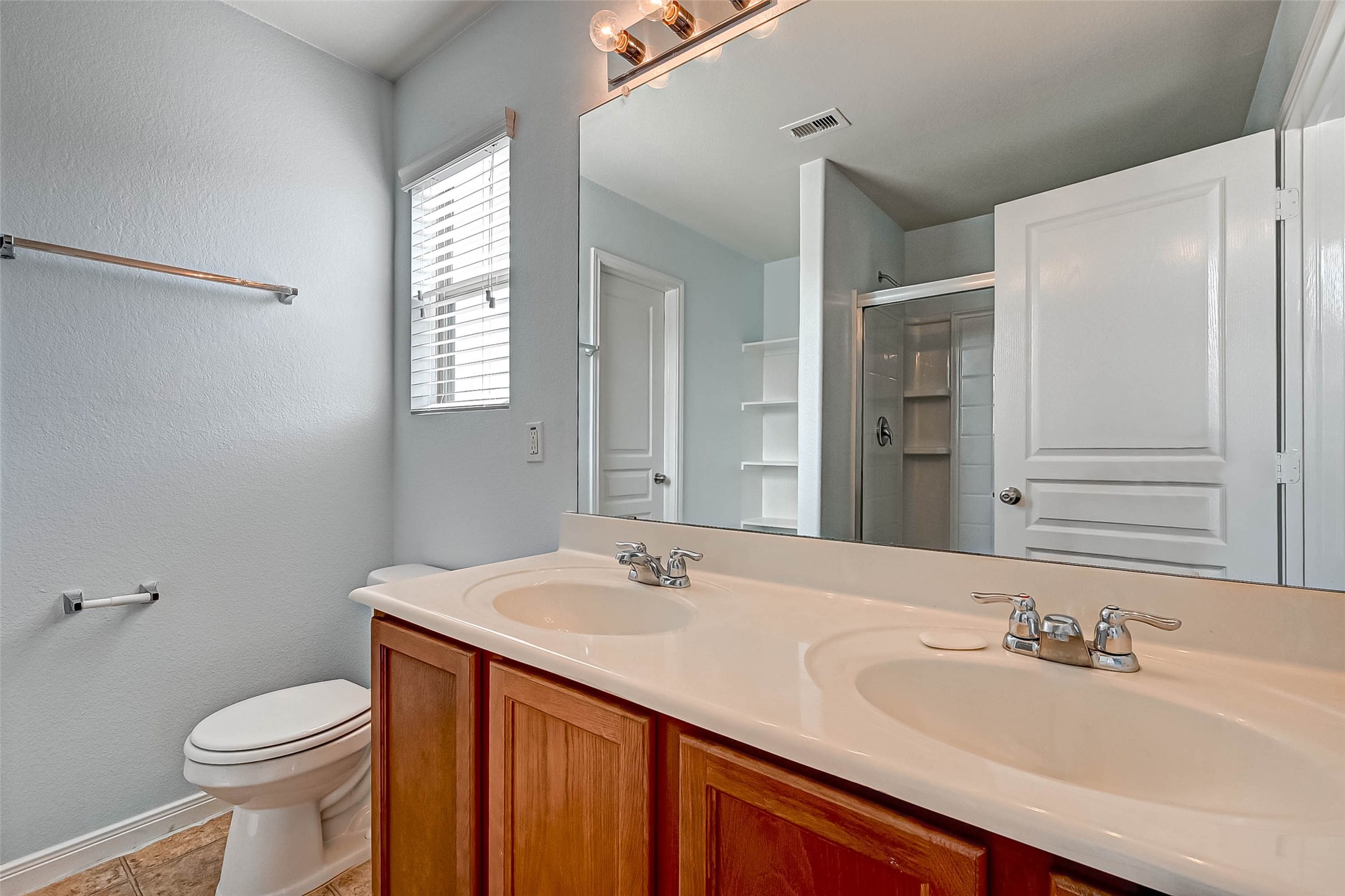 1830 Artem Court Houston, TX 77051 - Photo 22 of 30