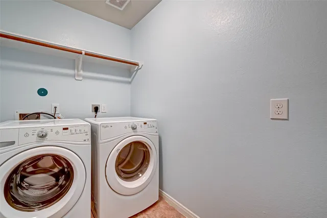 $2,500 | 1830 Artem Court, Houston, TX 77051