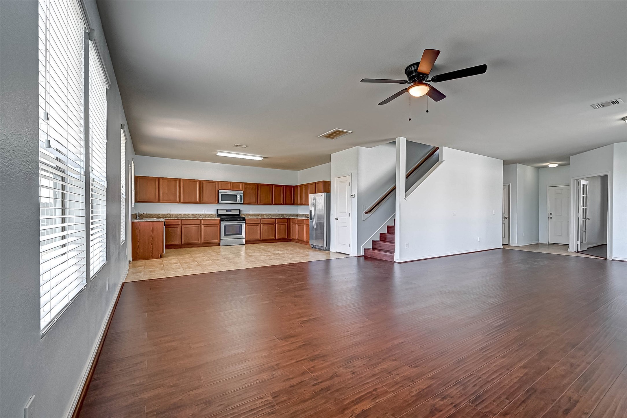 1830 Artem Court Houston, TX 77051 - Photo 5 of 30