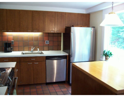 234 Concord Avenue Lexington, MA 02421 - Photo 5 of 7 Gallery Image 5