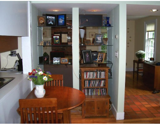 234 Concord Avenue Lexington, MA 02421 - Photo 6 of 7 Gallery Image 6