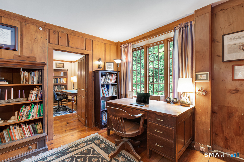 446 Amity Road Woodbridge, CT 06525 - Photo 17 of 40