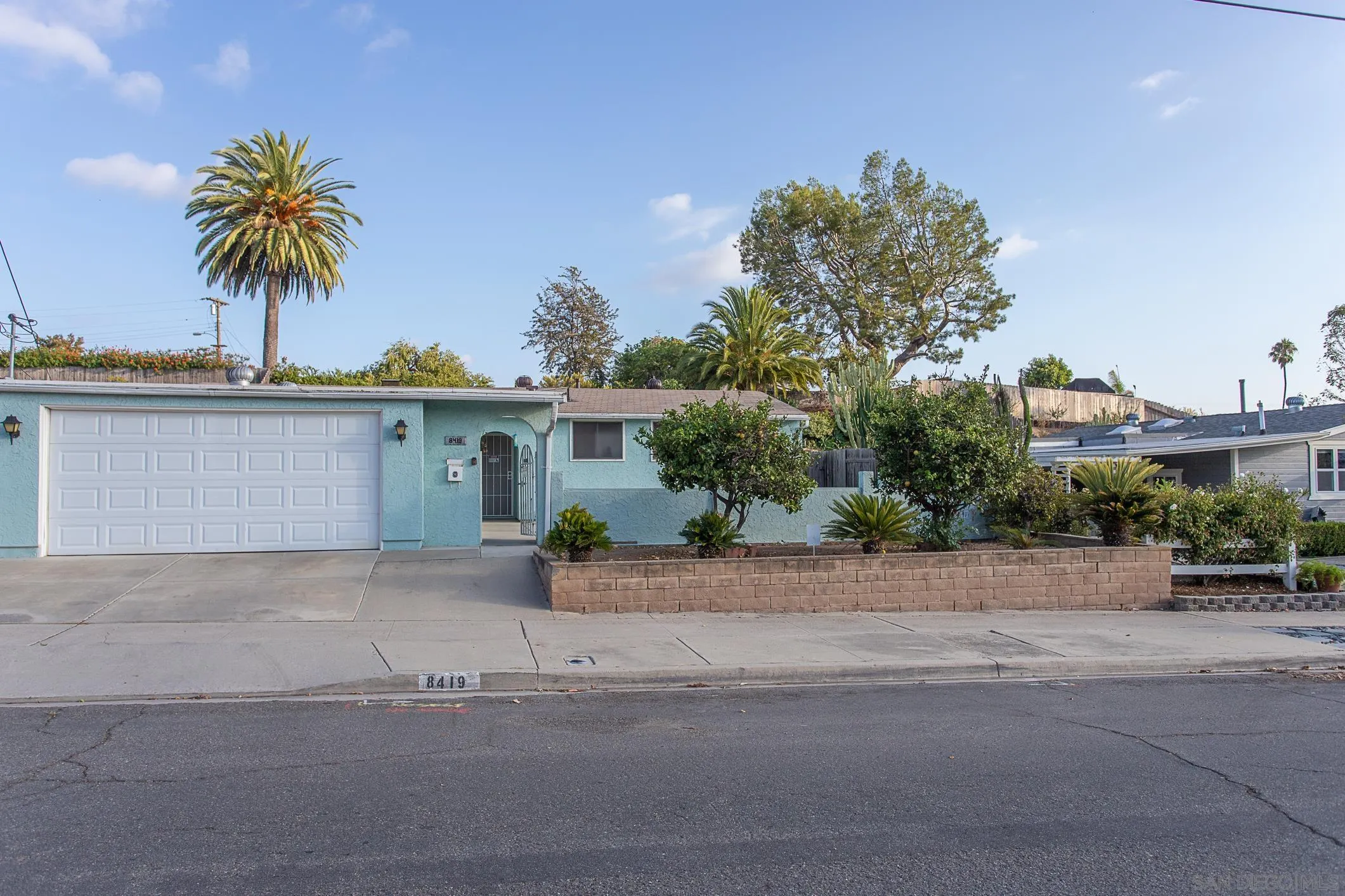 8419 Hudson Drive San Diego, CA 92119 - Photo 11 of 40