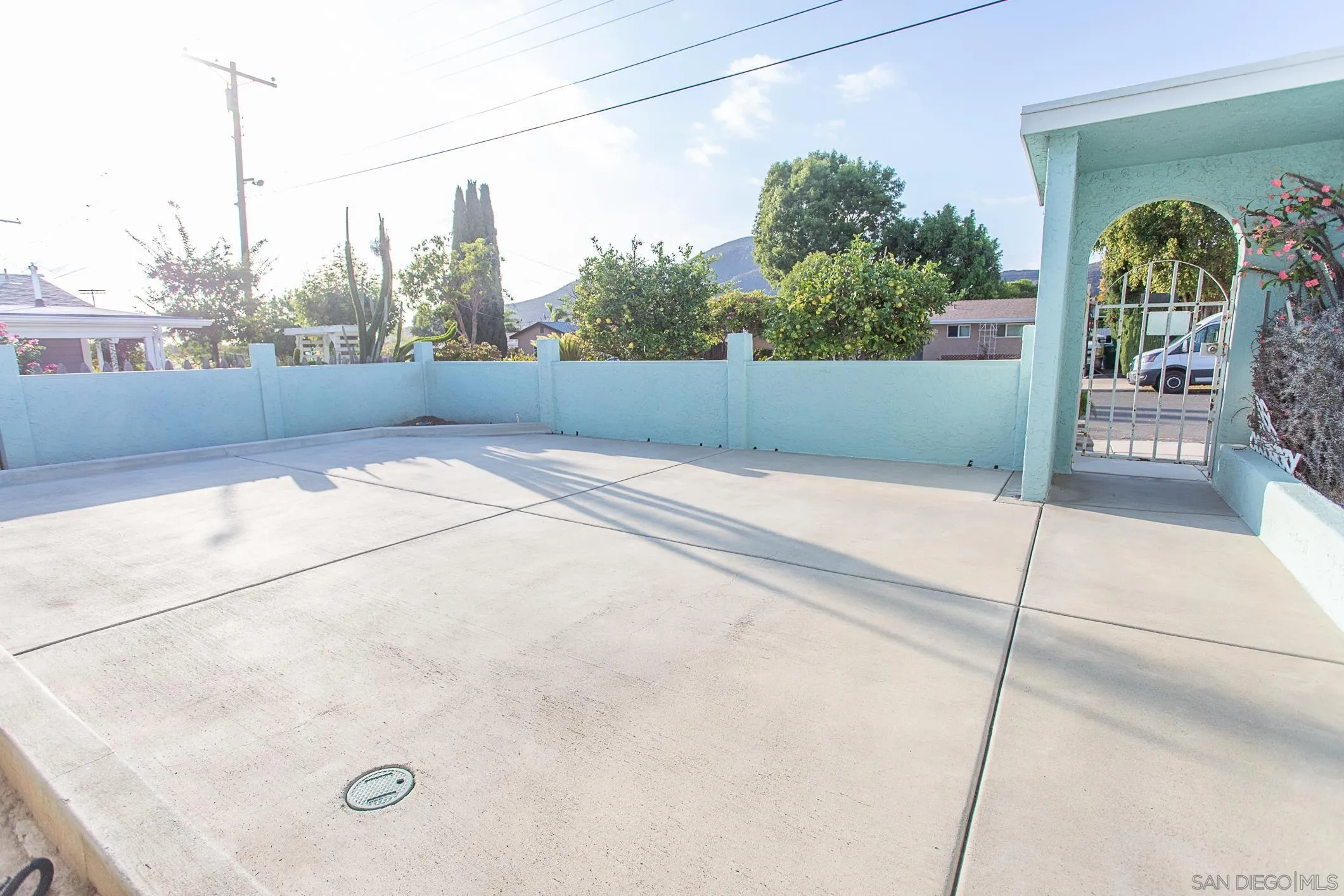 8419 Hudson Drive San Diego, CA 92119 - Photo 12 of 40