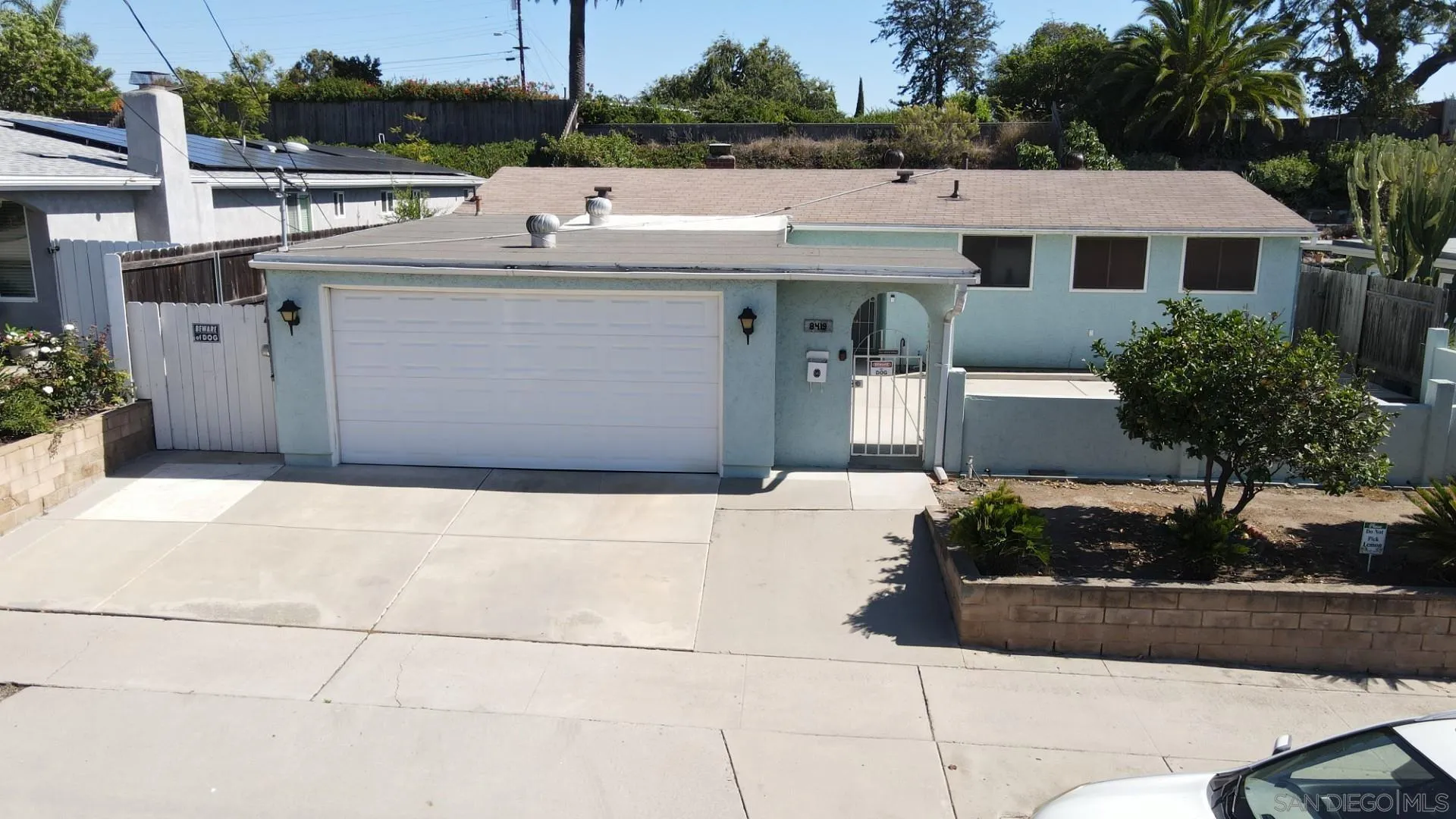 8419 Hudson Drive San Diego, CA 92119 - Photo 10 of 40