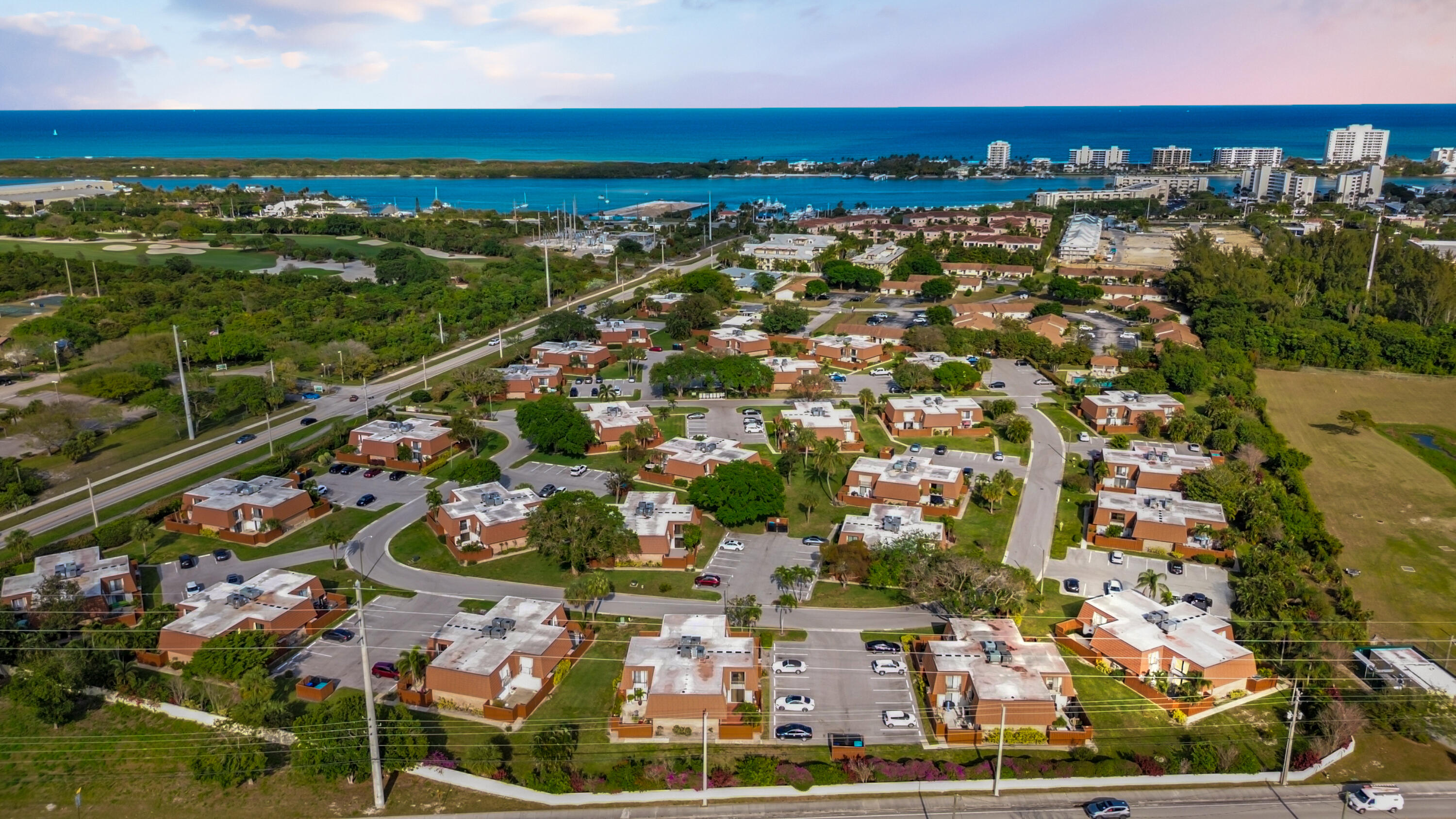 3900 Southeast County Line Road, Unit 12C Tequesta, FL 33469 - Photo 26 of 32 Aerial
