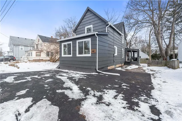 $214,900 | 46 Dewey Avenue, Irondequoit, NY 14617