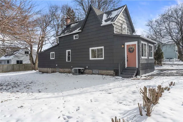 $214,900 | 46 Dewey Avenue, Irondequoit, NY 14617