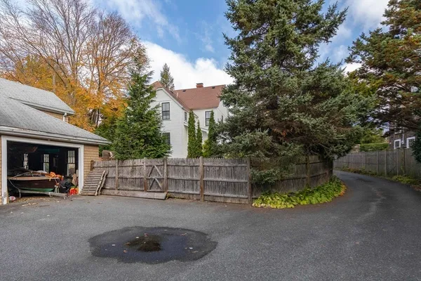 $2,650,000 | 4 Ballast Lane, Marblehead, MA 01945