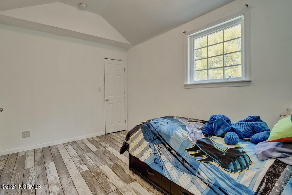 626 Hidden Valley Road Wilmington, NC 28409 - Photo 22 of 36 Guest Bedroom 2, view 1