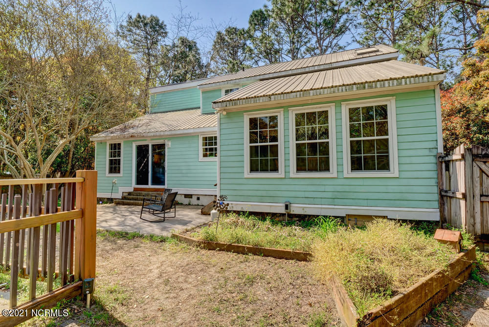 626 Hidden Valley Road Wilmington, NC 28409 - Photo 27 of 36 Back exterior, view 2