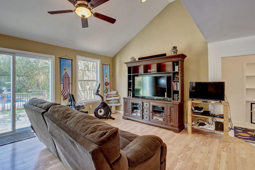 626 Hidden Valley Road Wilmington, NC 28409 - Photo 6 of 36 Family room, view 1