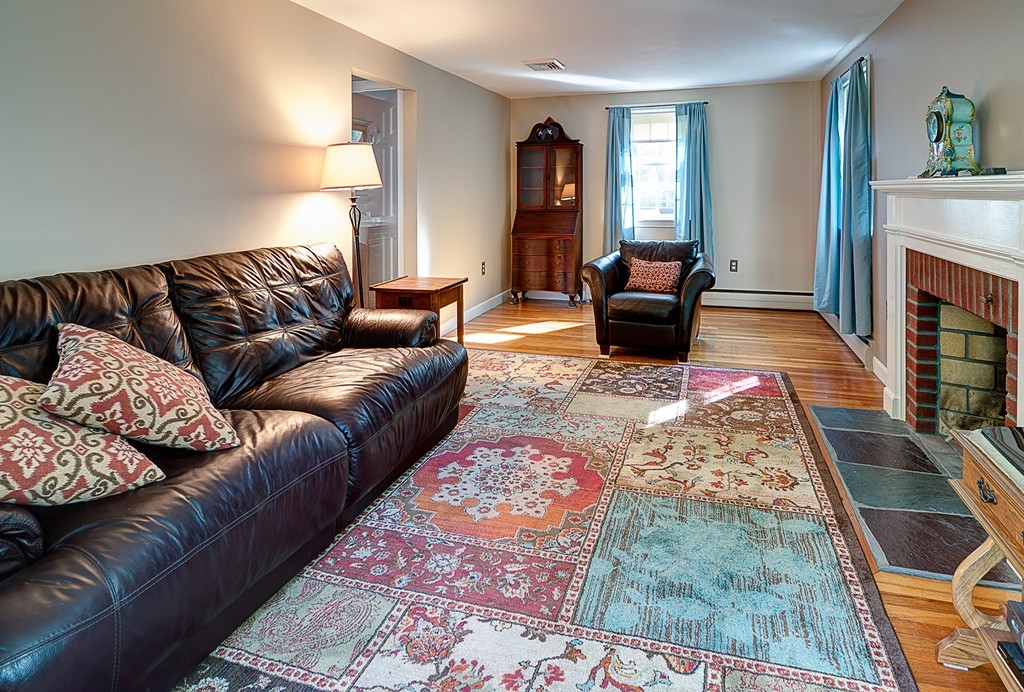 5 Phyllis Road Foxboro, MA 02035 - Photo 14 of 23