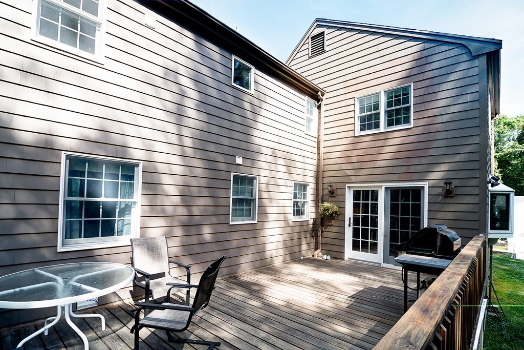 5 Phyllis Road Foxboro, MA 02035 - Photo 6 of 23