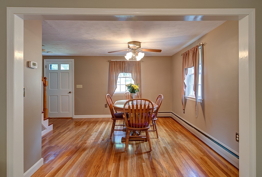 5 Phyllis Road Foxboro, MA 02035 - Photo 8 of 23