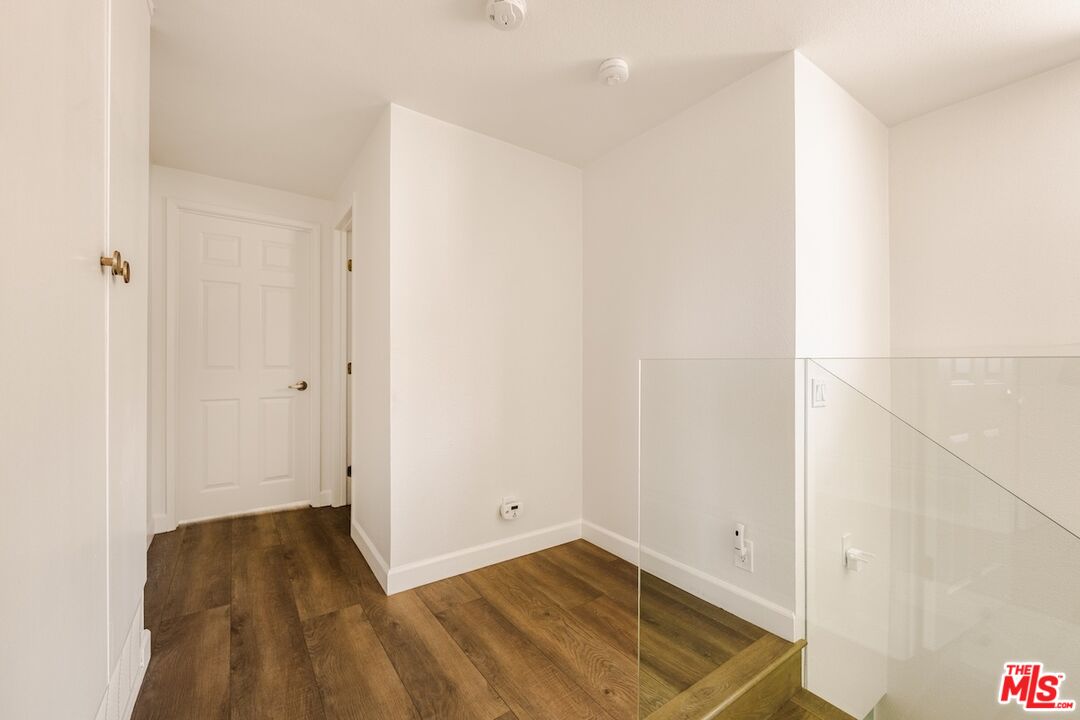 5703 Parkmor Road Calabasas, CA 91302 - Photo 17 of 35
