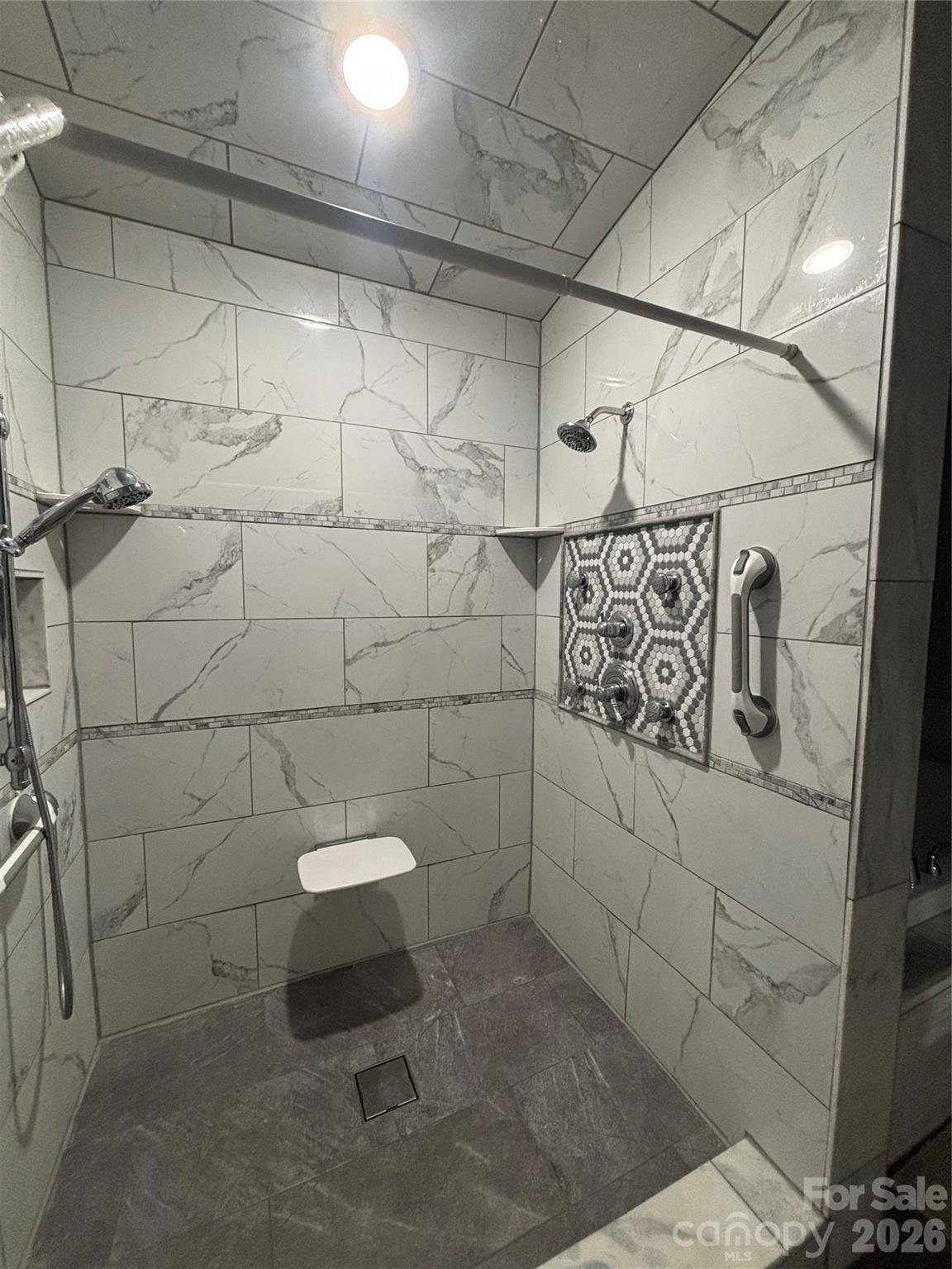 7124 Ridge Lane Road Charlotte, NC 28262 - Photo 8 of 10 Gallery Image 8