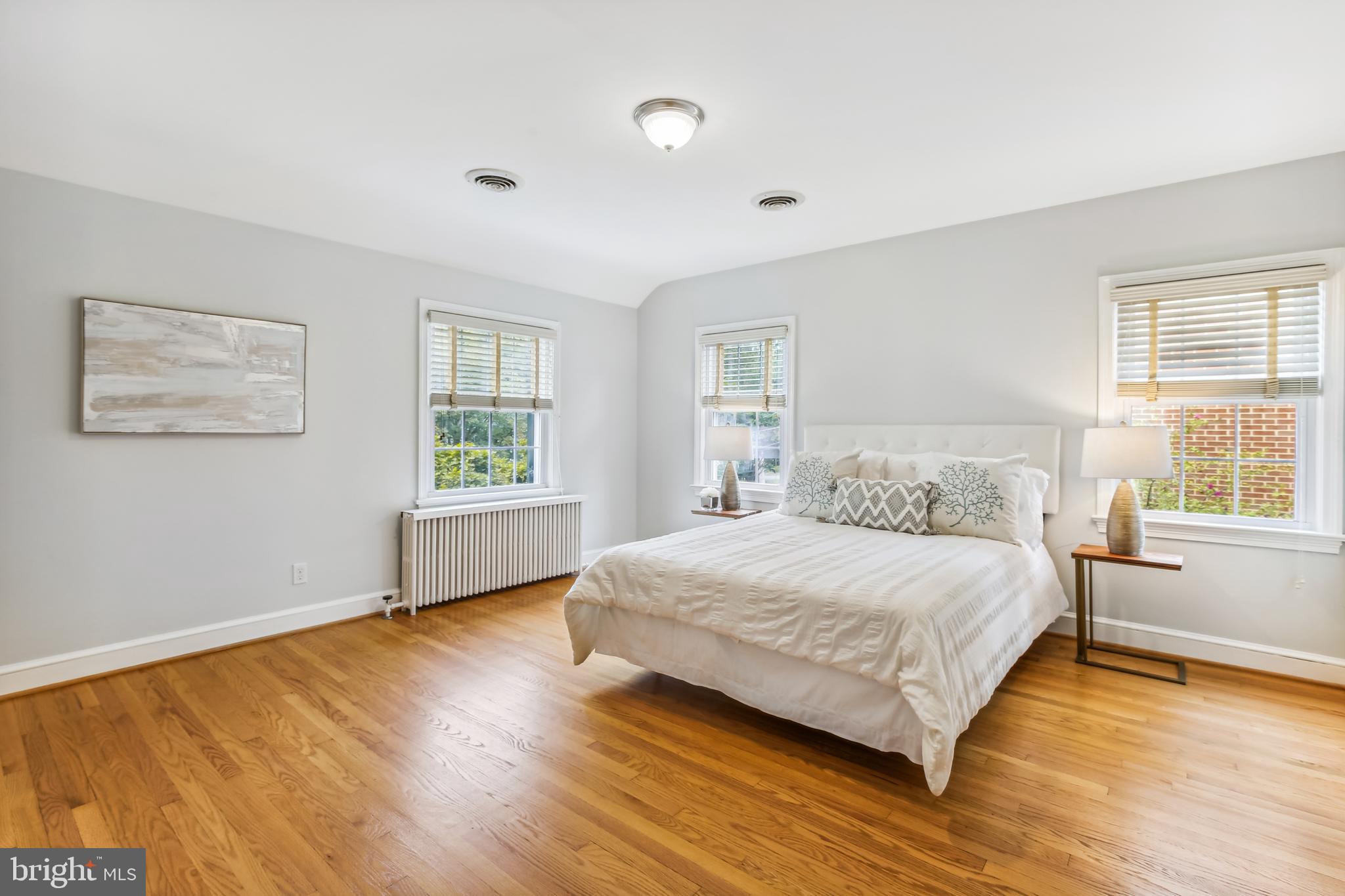 2601 Farm Road Alexandria, VA 22302 - Photo 19 of 51 Primary Bedroom