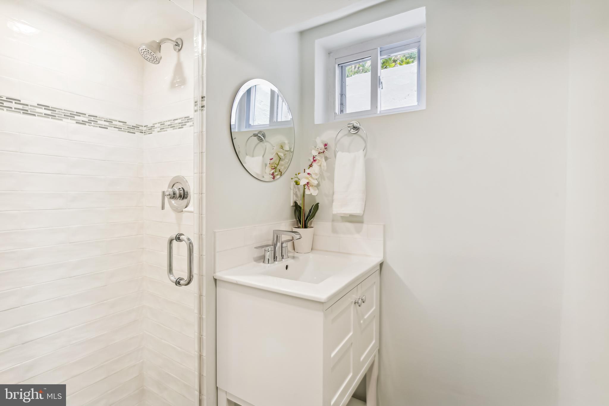 2601 Farm Road Alexandria, VA 22302 - Photo 36 of 51 Bathroom